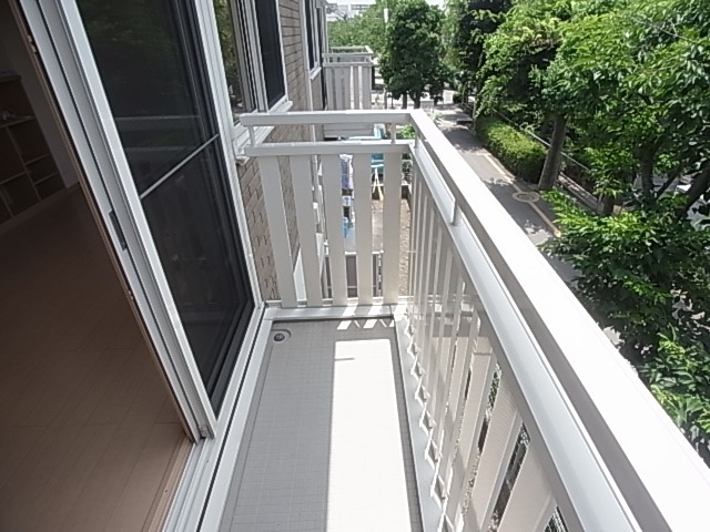 フォンティーヌ大津ヶ丘 ベランダ