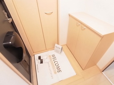 メゾンローレル　Ⅰ 玄関