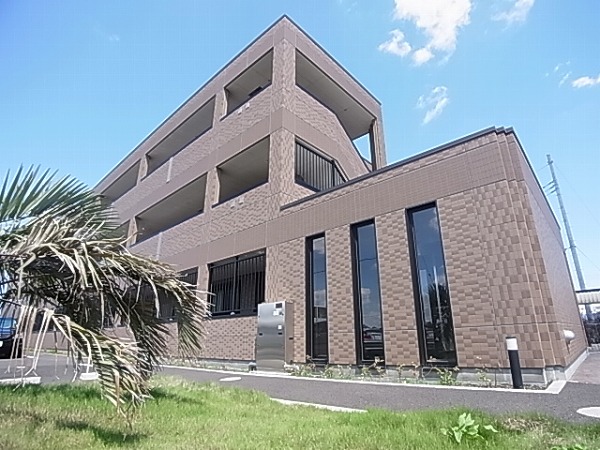 ビアン・ゼルコバ 103号室 外観