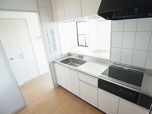 ビアン・ゼルコバ キッチン