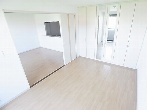 ビアン・ゼルコバ ベッドルーム