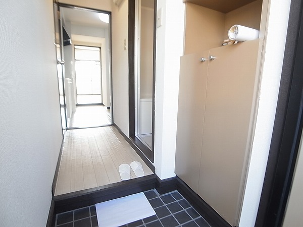 ジュネパレス柏第29 玄関