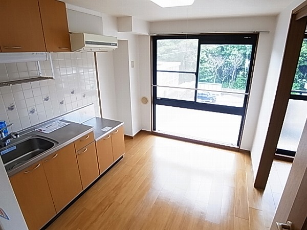 エバーグリーンヒルズ リビング