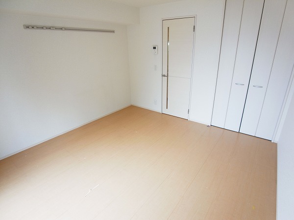 ロイヤルフレア・M リビング