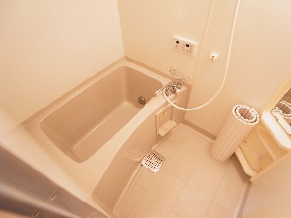 コリーヌ・アン 風呂画像