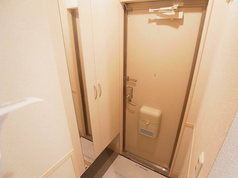 レスポワールアヤ 玄関