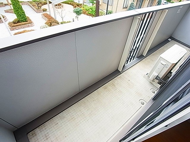 グリーンヴィラカラビナN ベランダ