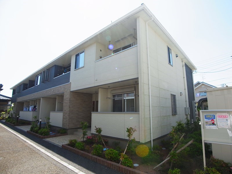 パエゼ・ナティーオ 101号室 外観