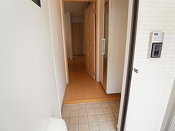 パエゼ・ナティーオ 玄関