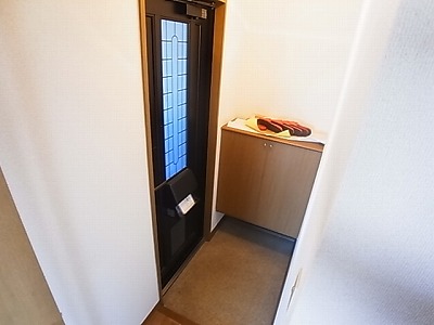 ランセ今谷B 玄関