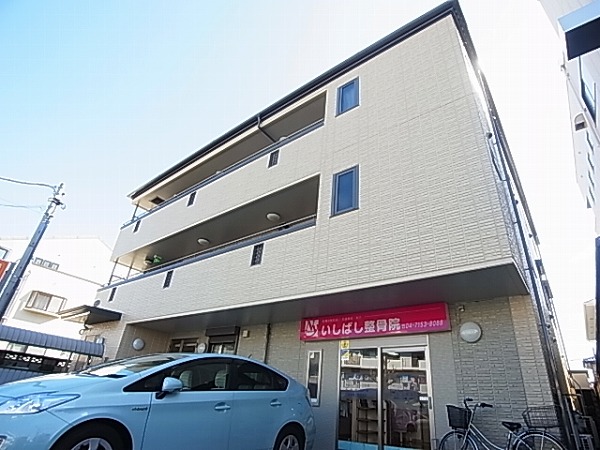 サンパティーク 301号室 外観