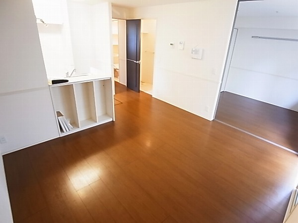 プロシード青葉台Ａ リビング