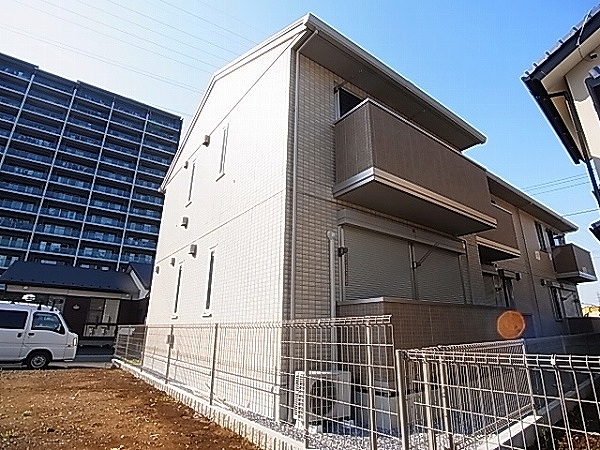 カロン 203号室 外観