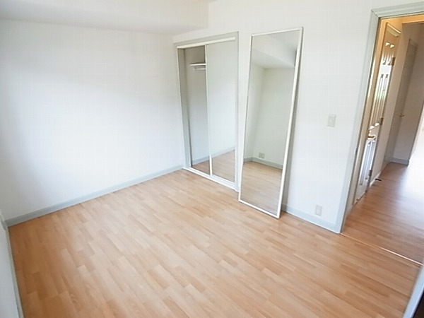 コンフォースⅢ ベッドルーム