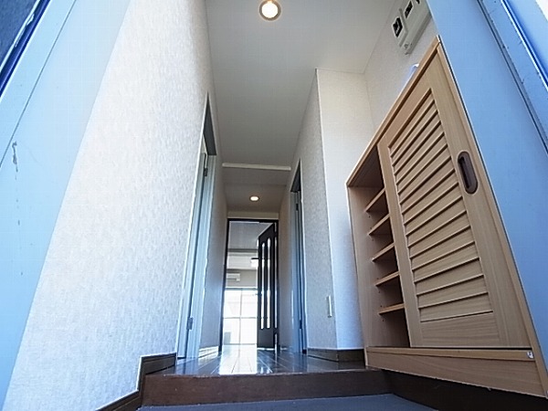 ランドフォレスト天王台Ⅰ 玄関