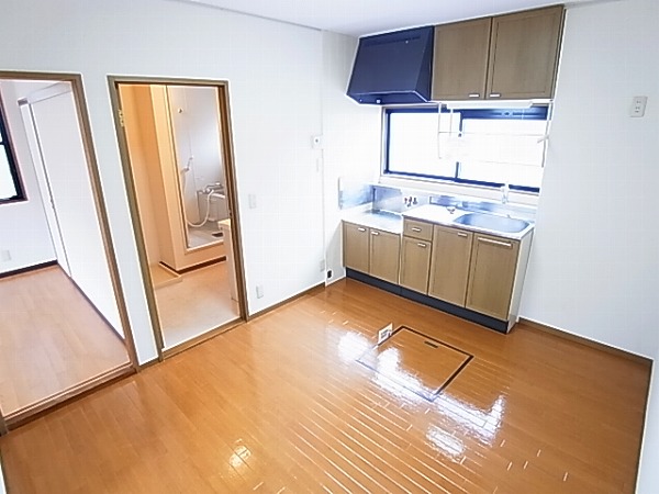 ランセ今谷Ａ リビング