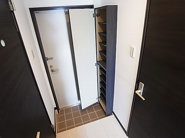 ドエルコート柏たなか 玄関