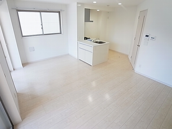 トレランス リビング