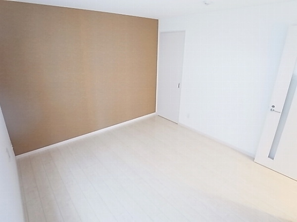 トレランス ベッドルーム