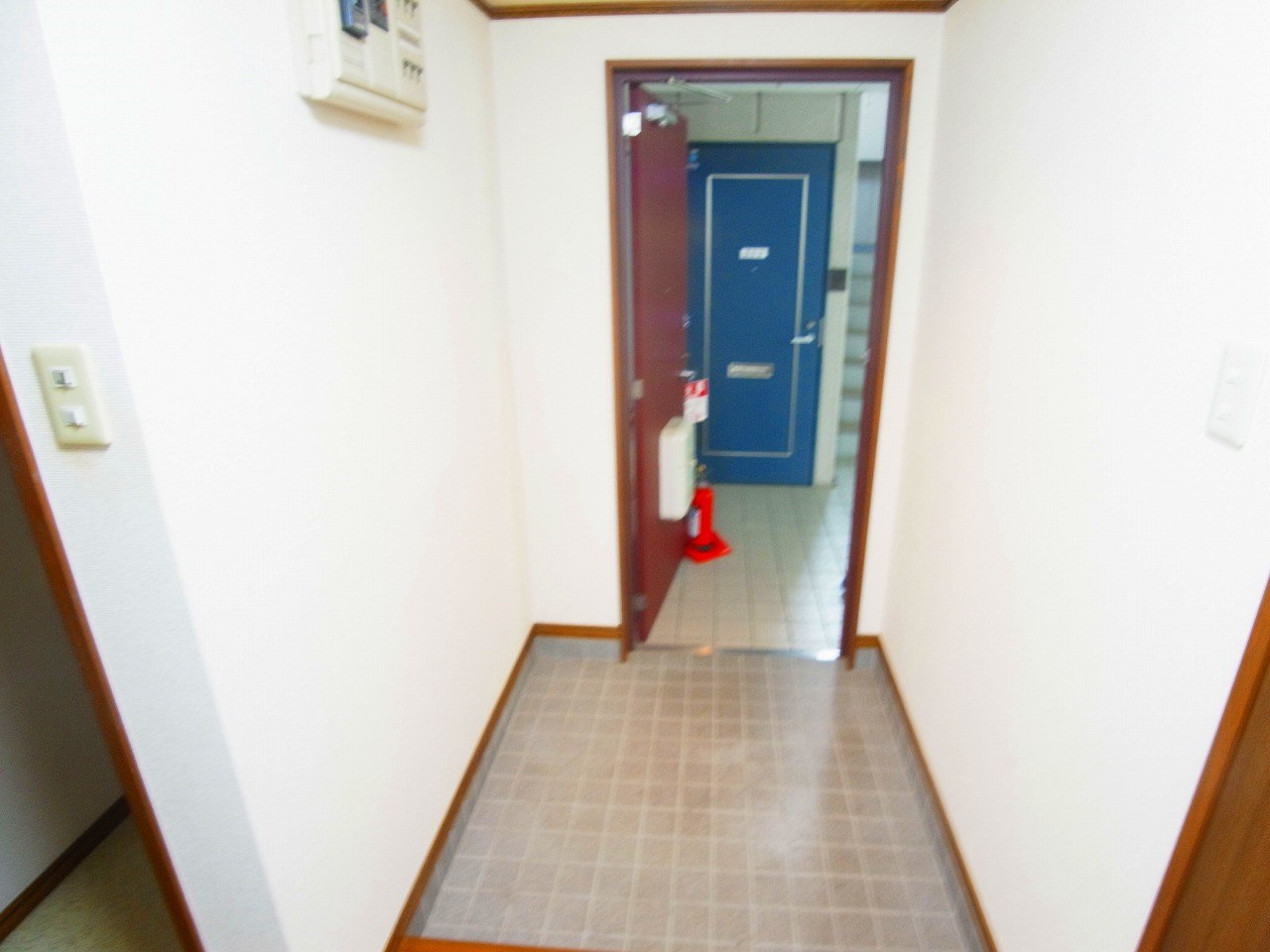 矢羽根ビル 玄関