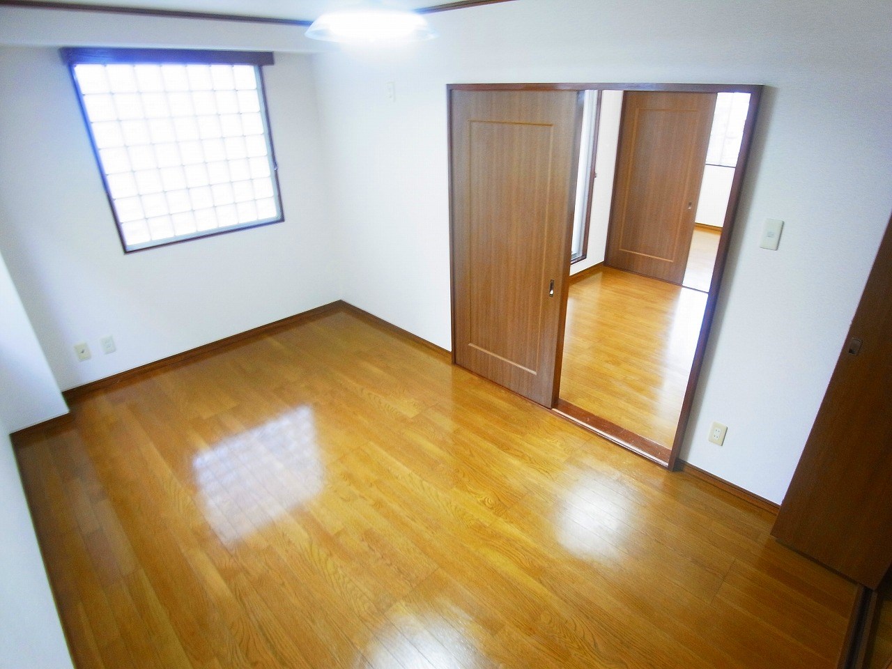 矢羽根ビル ベッドルーム