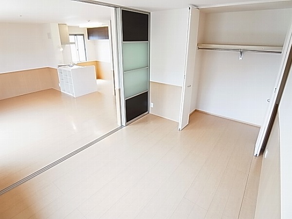 フローラルＣ ベッドルーム