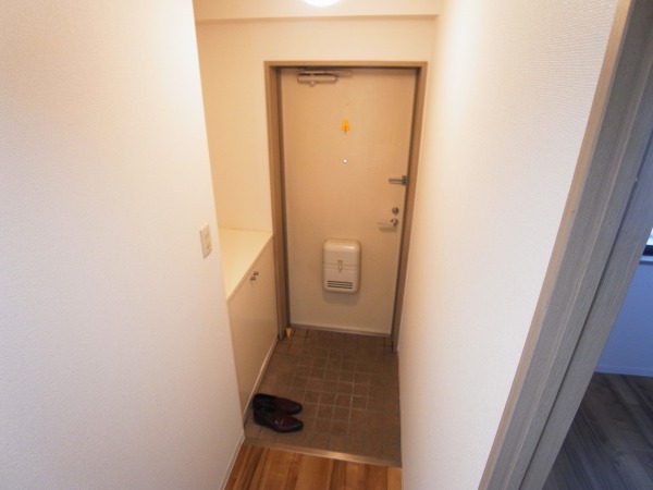 プレステージヤツ 玄関