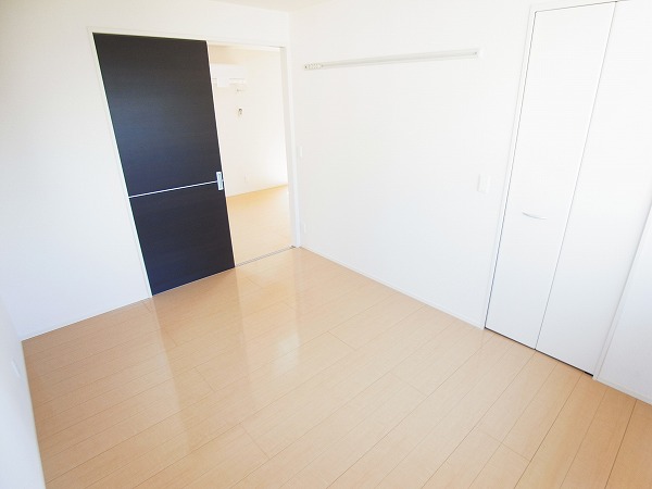 ワンリーフA ベッドルーム