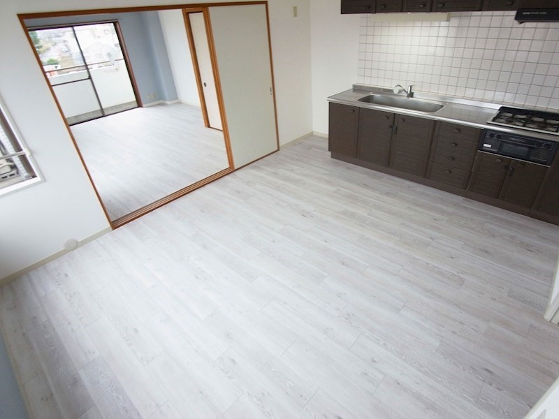 ステイタスヒル天王台壱番館 リビング