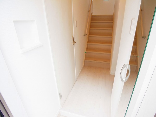 CB南柏フロスト 玄関