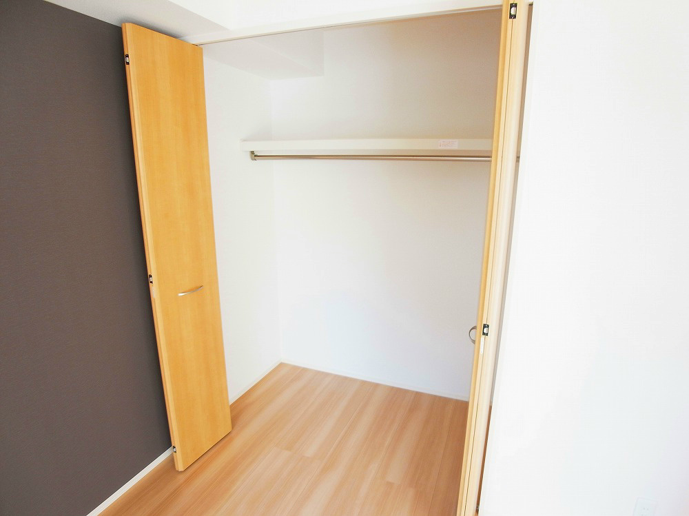 ホワイト・サラ その他3