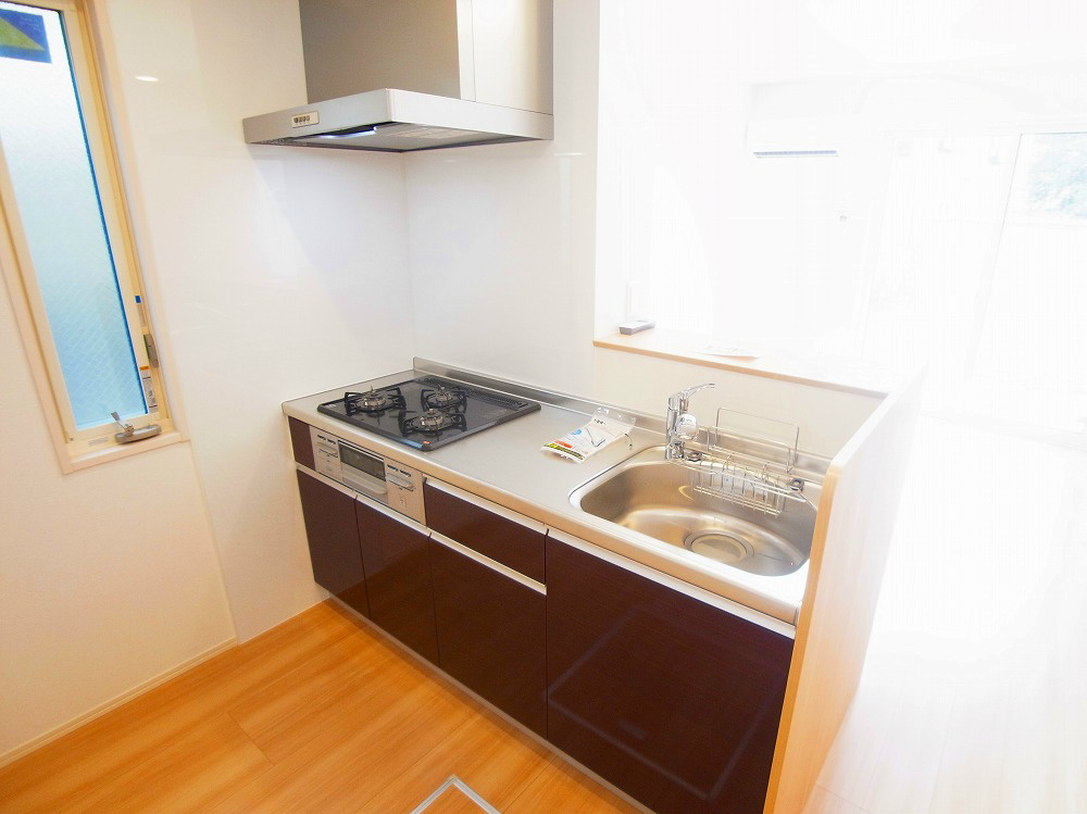 ホワイト・サラ キッチン