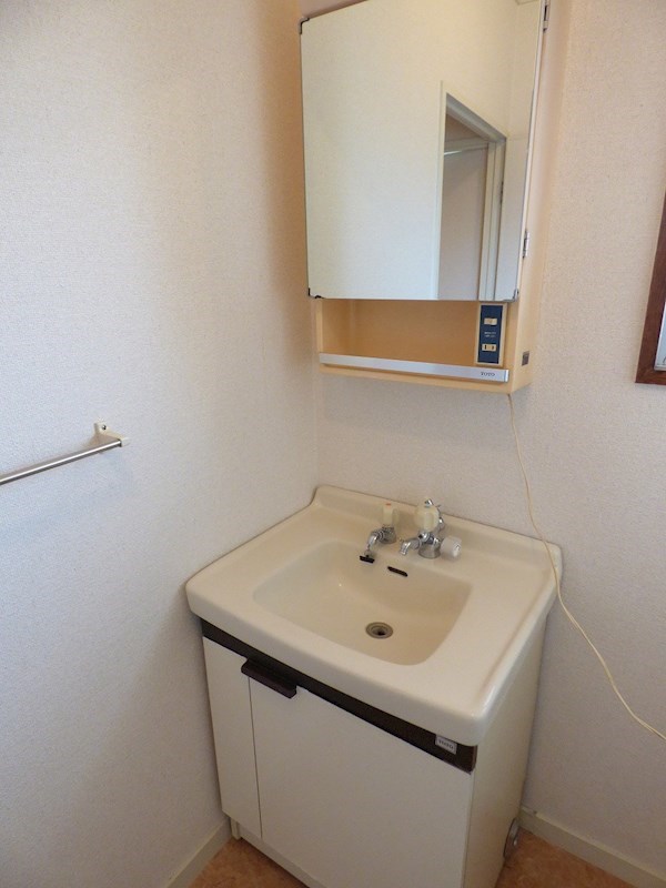 コンプレート中津口 洗面所