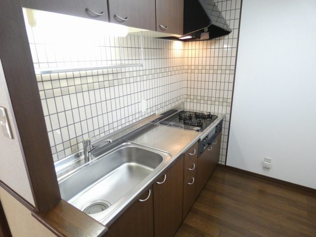 ニューリバー九工大駅前 キッチン