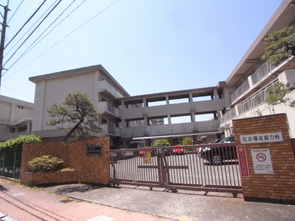 ライフプラザ沢見Ⅱ番館 小学校