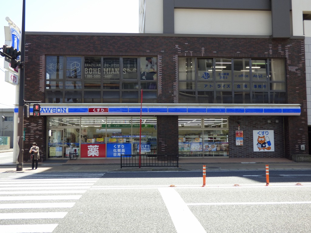 KN21白銀 コンビニ