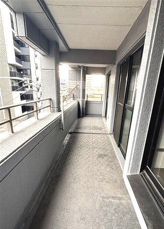 ニューリバー九工大駅前 ベランダ