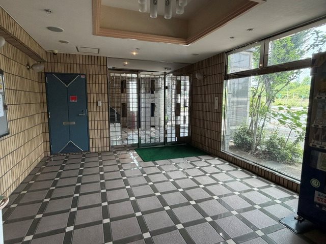 ニューリバー九工大駅前 エントランス