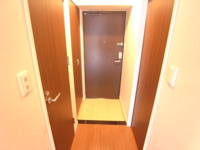 エンクレスト薬院大通 玄関