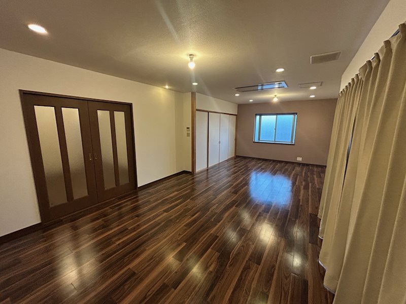 福岡県北九州市戸畑区中原西３丁目 リビング