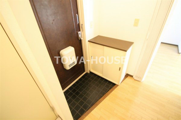 恭和ハイツ 玄関