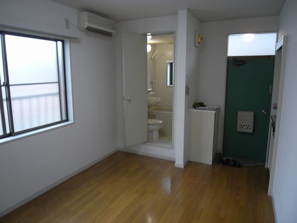 間島アパート ベッドルーム