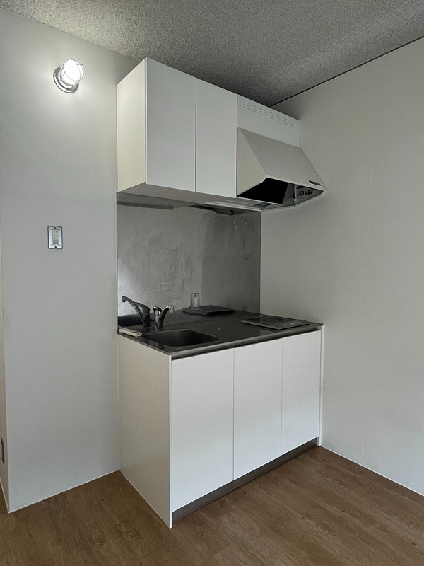 ROOMS キッチン