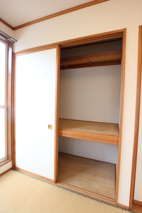 セルティ丸山 収納