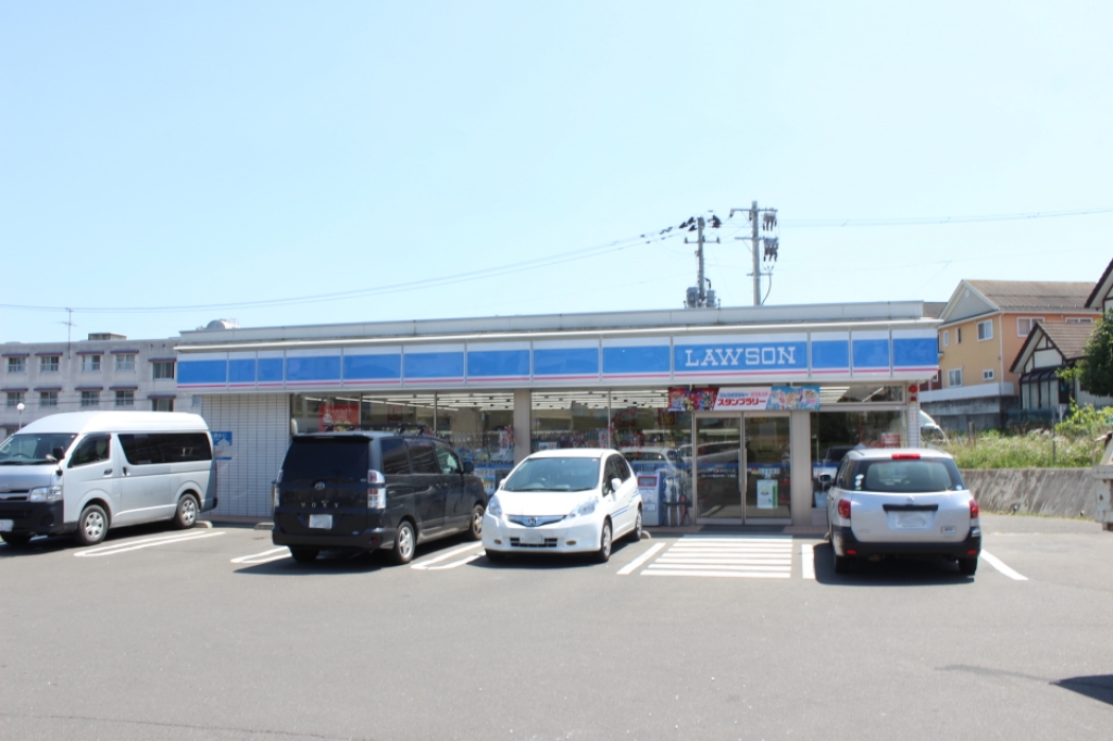 サンハイツ川平 コンビニ