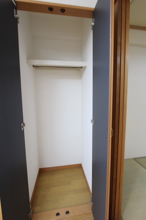 サンワクストリー大和 収納