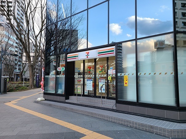 サンハイツ片平 コンビニ