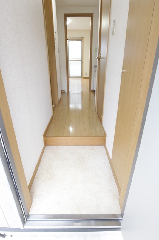 サンライズ小松島 玄関