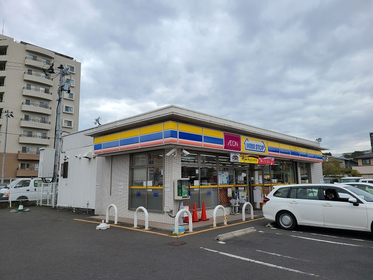 イーストパーツリッチ コンビニ