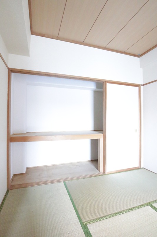 メゾンロワイヤル 収納
